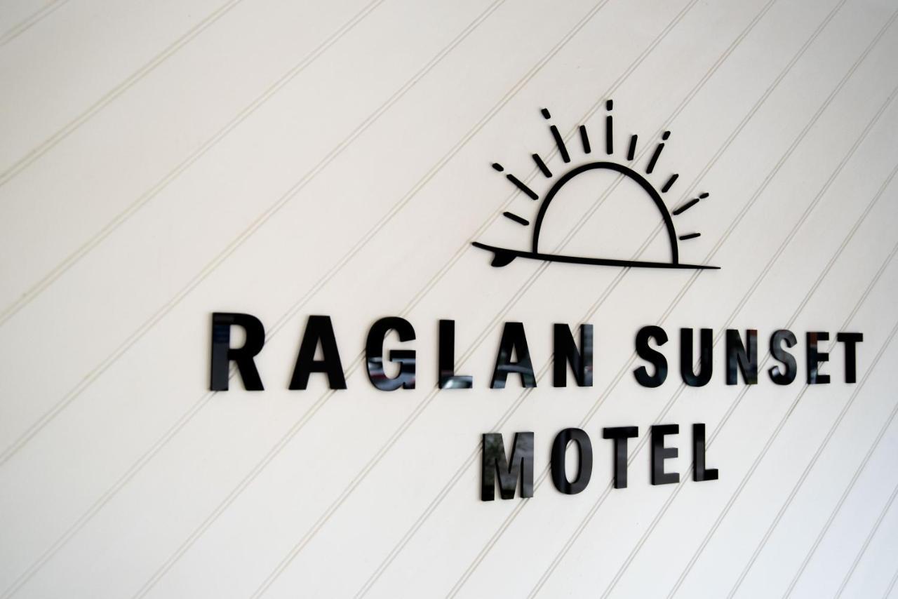 Raglan Sunset Motel And Conference Venue Exterior foto